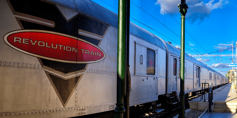 OK GROUP partnerem Revolution Train